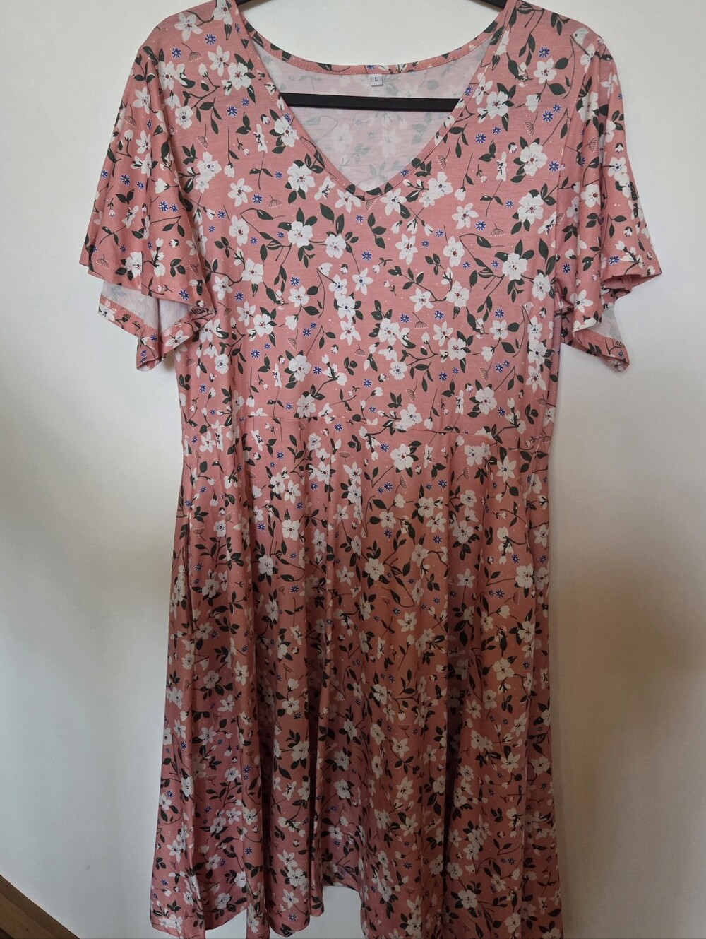 Women’s Pink Floral V-Neck Dress